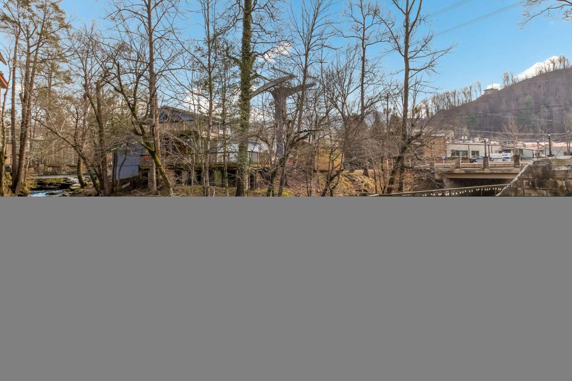 Econo Lodge Inn & Suites On The River Gatlinburg Zewnętrze zdjęcie