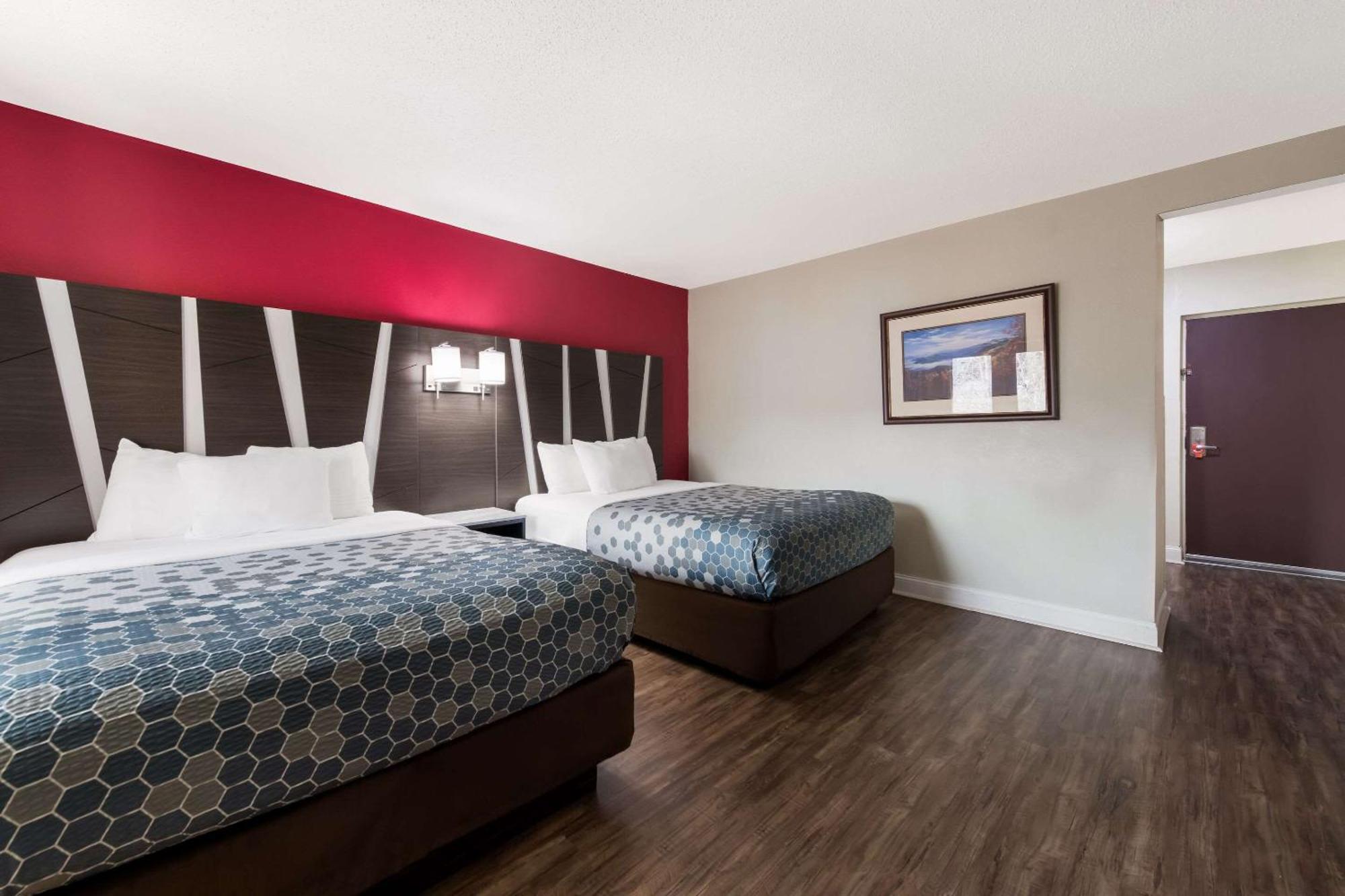 Econo Lodge Inn & Suites On The River Gatlinburg Zewnętrze zdjęcie
