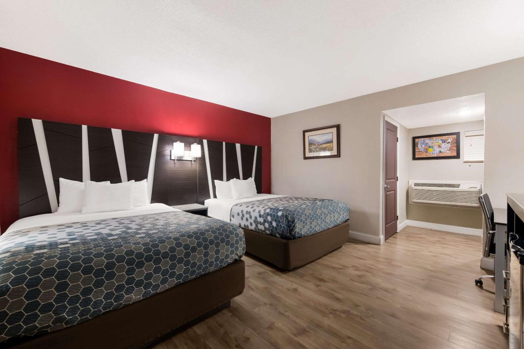 Econo Lodge Inn & Suites On The River Gatlinburg Zewnętrze zdjęcie
